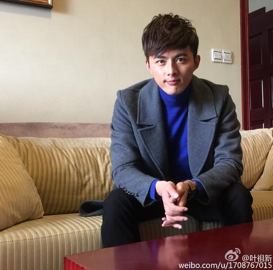 依旧黑发的叶祖新