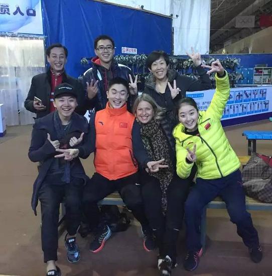 花滑巨匠 妮可不止于成绩 迎难而上的花滑之路