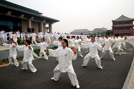 國內外120萬人共“舞”太極 成功入圍吉尼斯世界紀錄