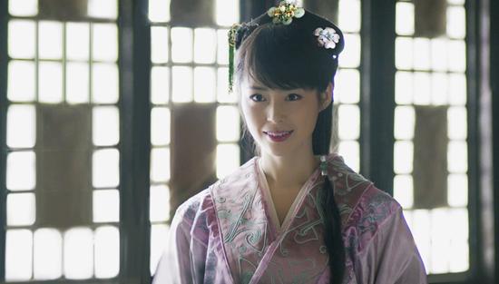 卢杉饰演靖王妃