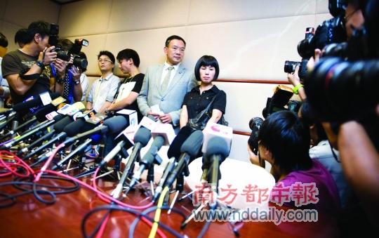 2010年7月，香港女导游阿珍为辱骂内地游客而致歉