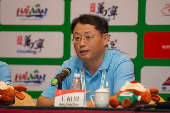 (执委会副秘书长、竞赛部部长、海南省文化广电出版体育厅竞体处副处长
王相周在答记者问)