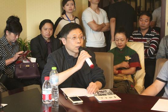 中国国家画院艺术基金负责人朱瑞楷先生发表讲话