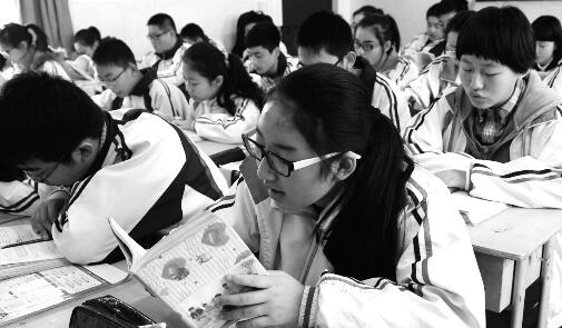 一名学生一个学位,孩子上学何时不再挤