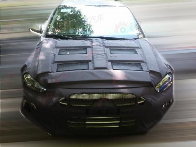 北京现代新一代朗动谍照 广州车展首发