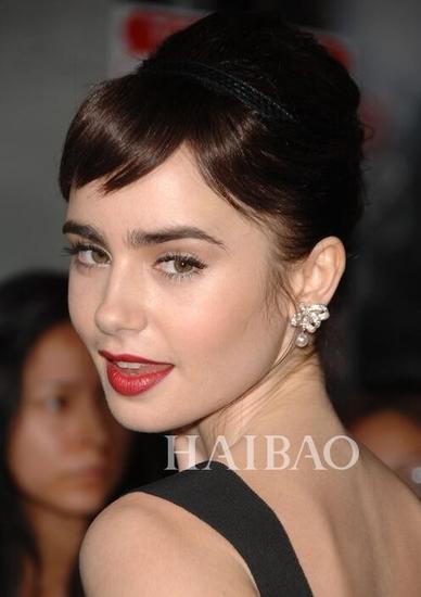 򡤿˹ (Lily Collins)