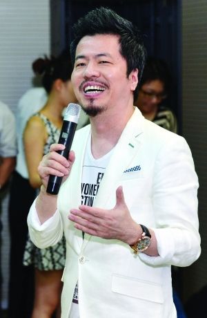 黄国伦担任评委导师