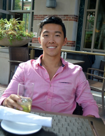 华裔学生张子龙在南加大开创的学生送外卖服务大受欢迎。（美国《世界日报》/马云 摄）