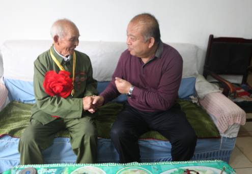 迎重阳 敬老人 济南福彩慰问抗战老兵