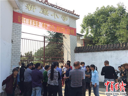 湖南邵东县小学女教师在学校被害一事引发广泛关注