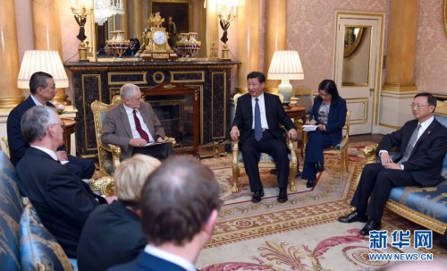 10月20日，国家主席习近平在伦敦会见英国工党领袖杰里米·科尔宾。 新华社记者 张铎 摄