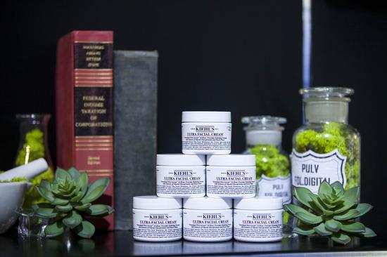 科颜氏明星产品集结 先锋人士艺术创作的灵感