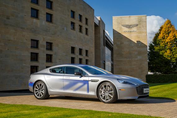 阿斯顿·马丁DB10、RapidE添彩主席访英