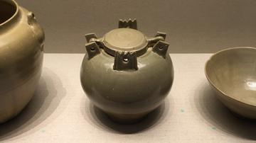 故宫首次举办青瓷展