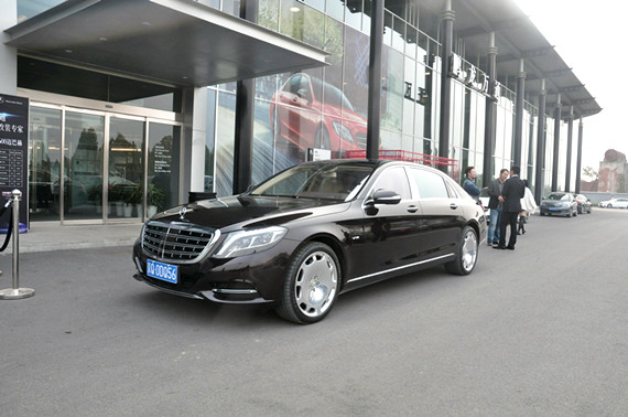 这才是壕会玩 迈巴赫S600郑州试乘品鉴_郑州汽车网_新浪汽车_新浪网