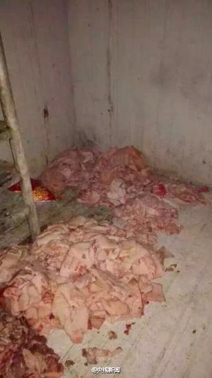 涉事快餐公司车间卫生情况堪忧