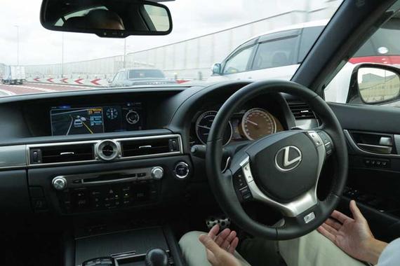 车企角逐自动驾驶 2020成“上路”节点