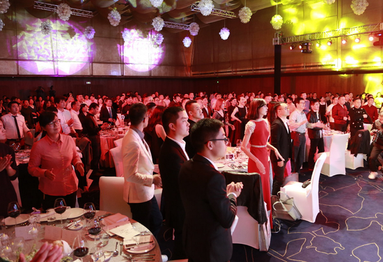 嫣然天使基金 2015河南之旅愛的分享會慈善晚宴現場