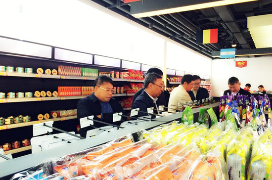 財(cái)政廳長(zhǎng) 廣電局長(zhǎng)視察河南廣電通通優(yōu)品