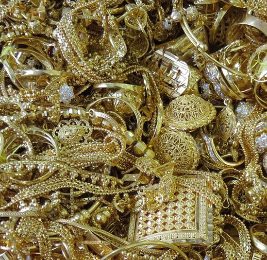 英国海关本周缴获150公斤走私黄金饰品_佛山