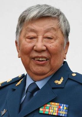 阎肃儿子透露老爷子重度昏迷转中度,情况平稳 。