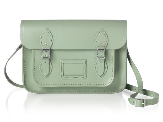 剑桥包打造狄更斯式的传统圣诞