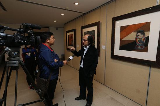 中国国家画院副院长张晓凌接受采访