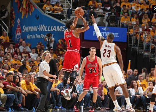 骑士vs公牛前瞻:詹皇出场