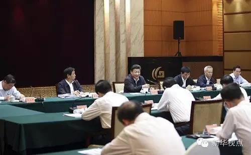 2015年5月27日，习近平在浙江召开华东7省市党委主要负责同志座谈会，听取对“十三五”时期经济社会发展的意见和建议并发表重要讲话。记者兰红光摄