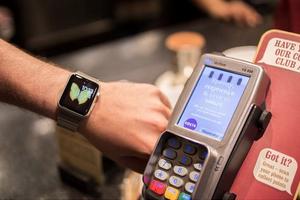 Apple Pay��Ѱ�»�� ����ͨ������չ�����г�