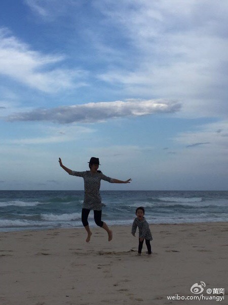 母女俩的温馨时光