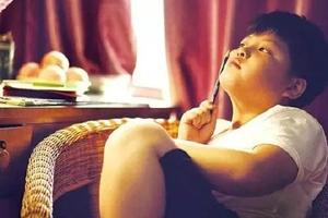 “中国最小诗人”走红：妈妈很贱我爱她(图)