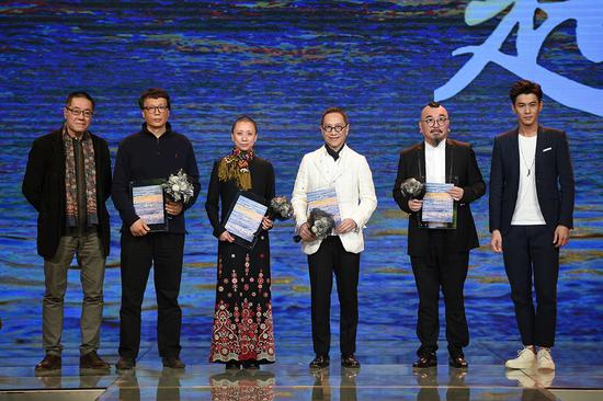 者」获奖人:陈幼坚、侯莹、胡介鸣、张连志 ;颁