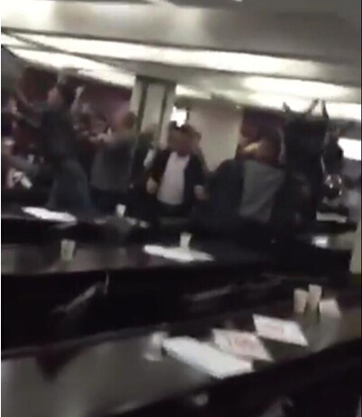 视频:湖州9999 车牌 99万 天价 拍卖 引发斗殴  致4