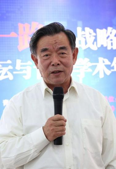 青岛市政协原主席,青岛太平洋学会会长胡延森