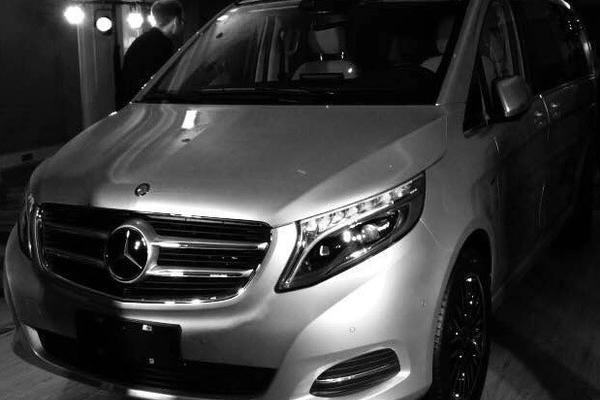 2016年4月推出 国产奔驰V级实车图曝光