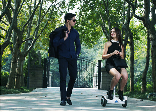 Airwheel第二代平衡车S6发布