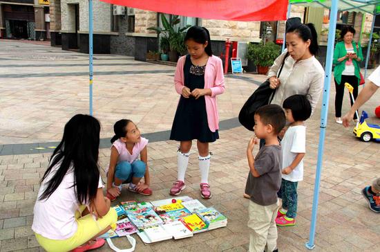 南奥助邻会:挑战小掌柜 跳蚤市集互换快乐