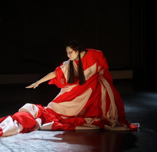 铃木忠志《酒神》中日演员联袂古北长城|酒神