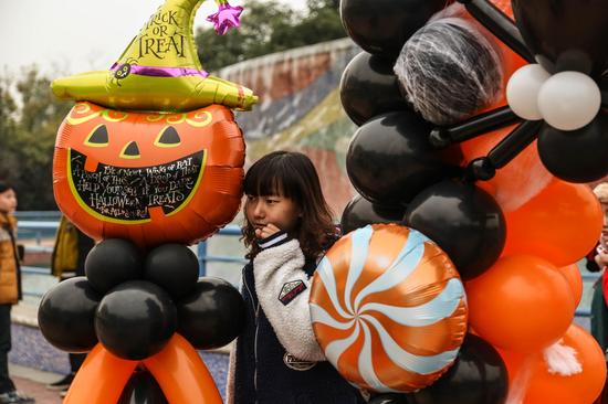 方特萬圣夜引爆全城