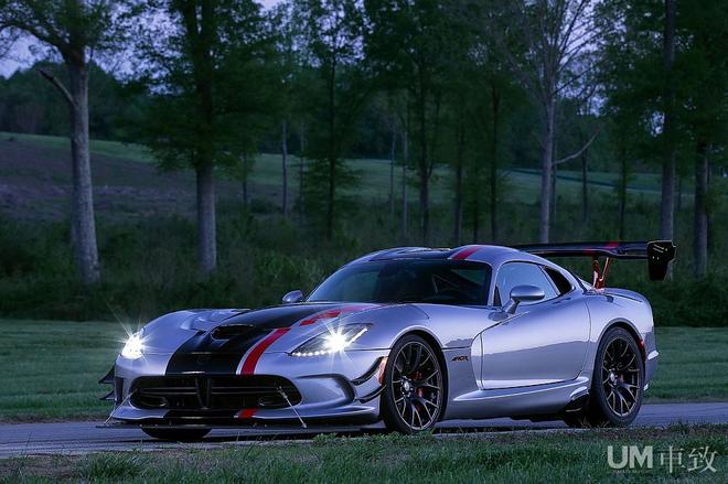 2016年最值得收入囊中的8台高性能车