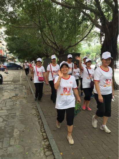 招商银行双拥路支行一周年庆--携手同行健步