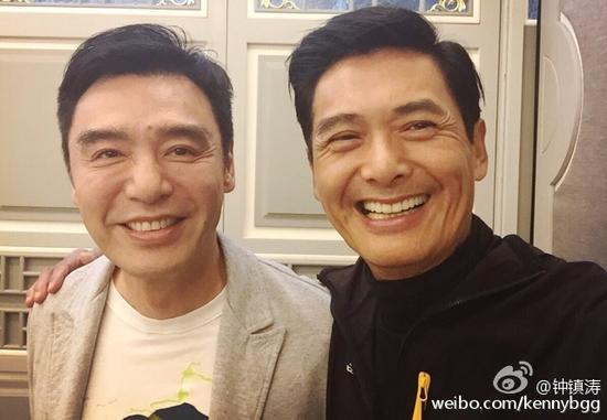 杀妻二人组钟镇涛周润发合影