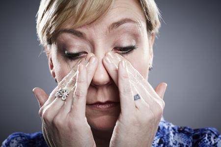 眼皮跳真的与运气有关吗?左眼跳财右眼跳灾.