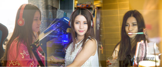 网络女主播:有人月入近万元 有人频被网友骚扰