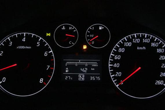 二手车里程造假:网购装置想改多少改多少