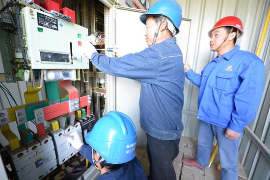 走訪企業(yè)排查用電隱患