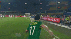 黄健翔评中超搞笑gif球场 马赛笑称2015中超真长见识