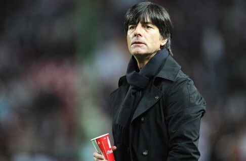 太帅了!66岁温格拍时尚大片_其他栏目