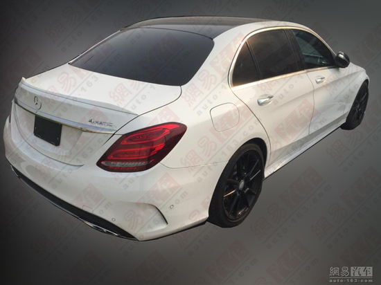 高功3.0T/AMG套件 曝国产奔驰C450L谍照